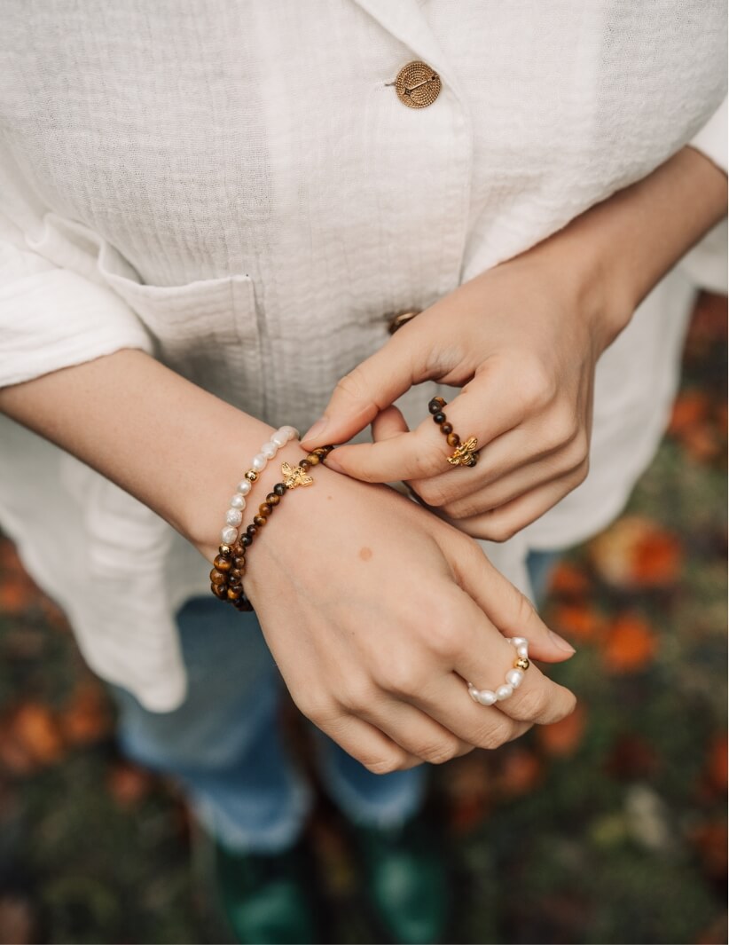 Herbstliches Brand Fotoshooting für Alea Avena Schmuck – Bild 13 | Branding Fotografie Schweiz von Pajurama